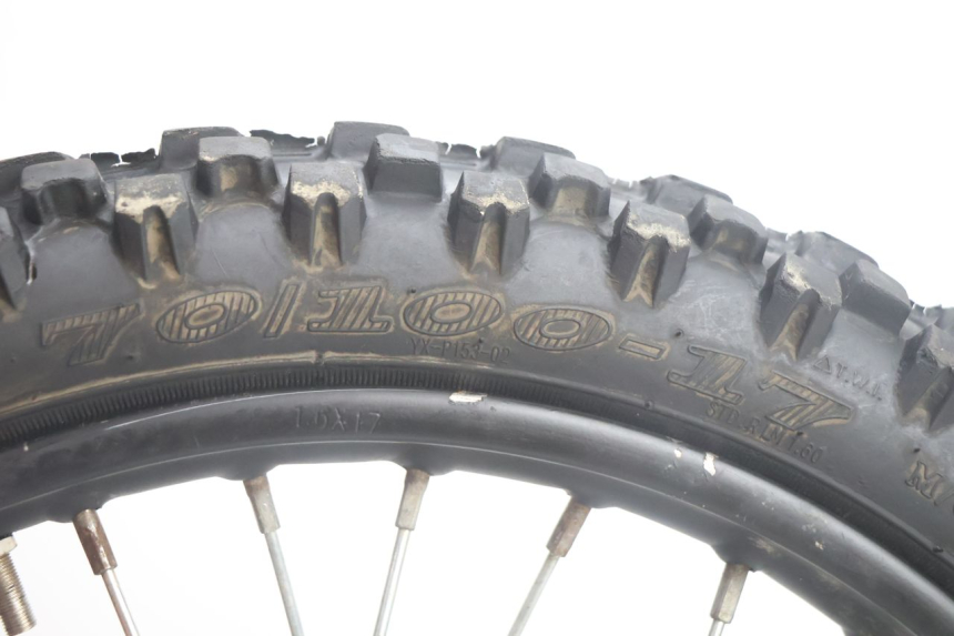 photo de FRONT RIM AND TIRE APOLLO RFZ 125 - Focus on structure