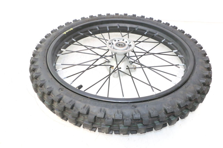 photo de FRONT RIM AND TIRE APOLLO RFZ 150 - Additional view of the item