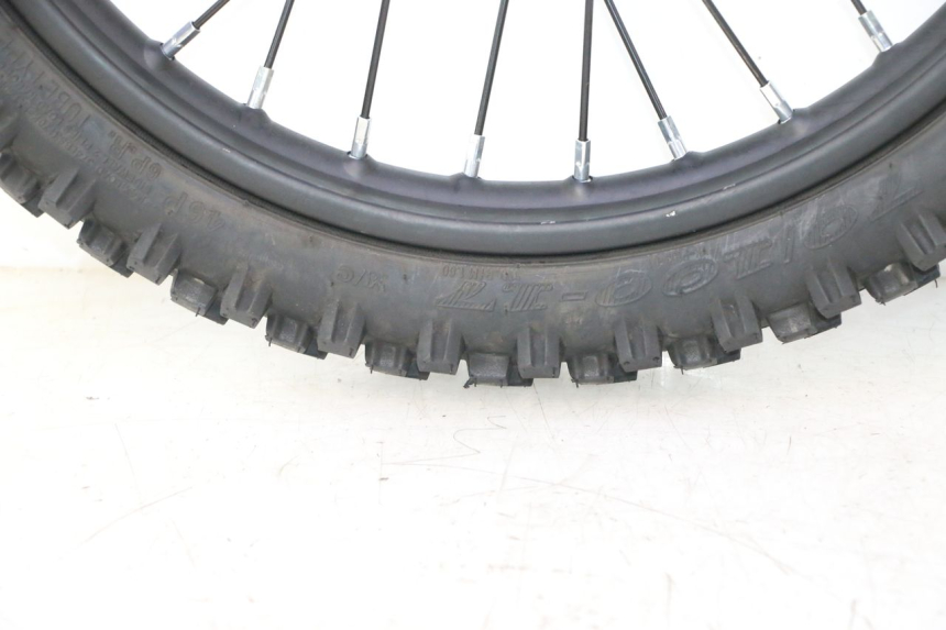 photo de FRONT RIM AND TIRE APOLLO RFZ 150 - Component zoom