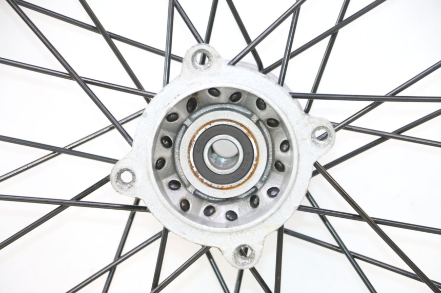 photo de FRONT RIM AND TIRE APOLLO RFZ 150 - Supplementary product photo