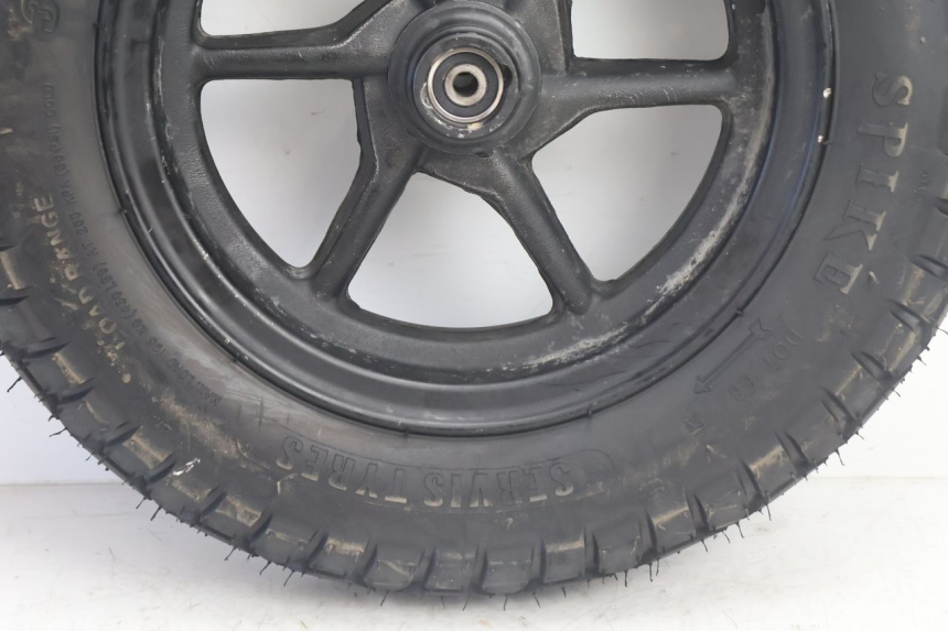 photo de FRONT RIM AND TIRE TNT MOTOR ROMA 10' 2T 50 (2011 - 2018) - Zoom on usage condition