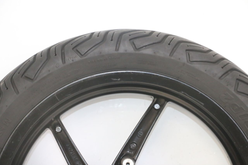 photo de FRONT RIM AND TIRE GILERA RUNNER SL 50 (2006 - 2009) - High-resolution close-up