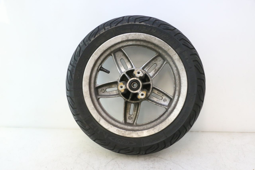 photo de FRONT RIM AND TIRE DAELIM S2 125 (2006 - 2007) - Surface and material condition