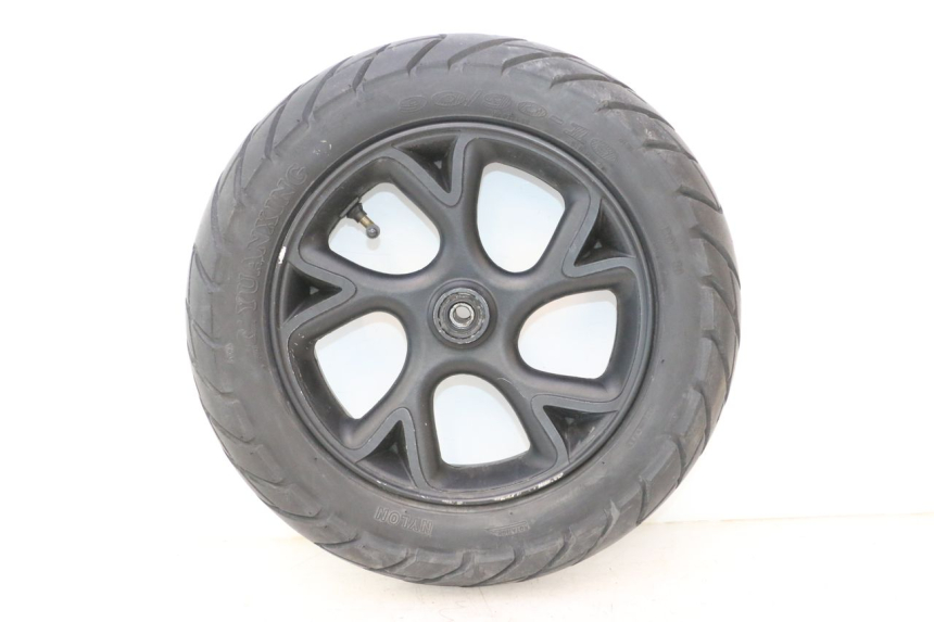 photo de FRONT RIM AND TIRE BAIKU SAKURA 1 (2021 - 2025) - Main view