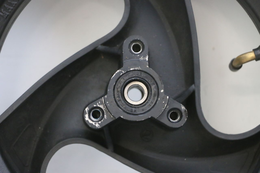 photo de FRONT RIM AND TIRE JM MOTORS SANTANA EVO 50 (2024 - 2026) - Markings and original references