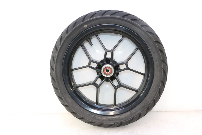 photo de FRONT RIM AND TIRE APRILIA SR 2T 50 (2012 - 2017) - Main view
