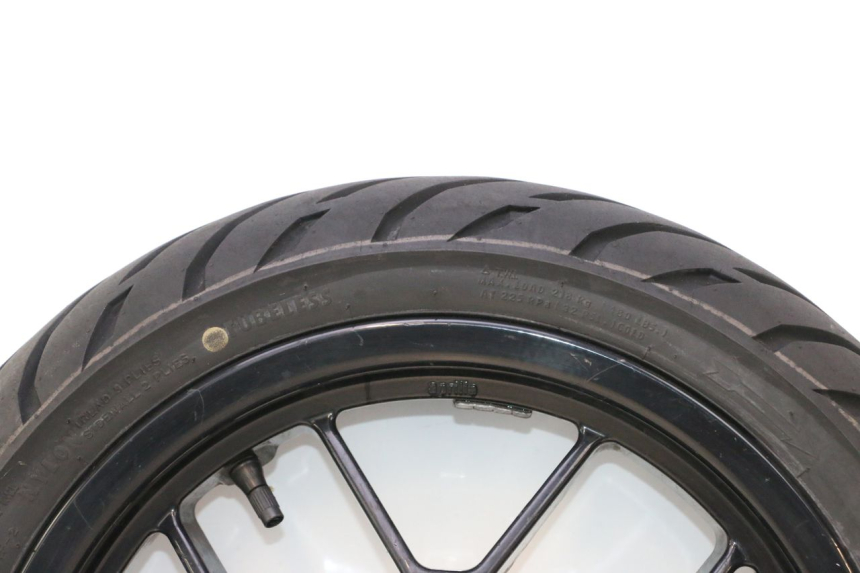 photo de FRONT RIM AND TIRE APRILIA SR 2T 50 (2012 - 2017) - Detailed visual inspection