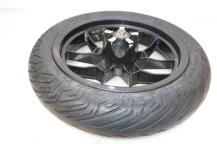 photo de FRONT RIM AND TIRE APRILIA SR MOTARD 50 (2012 - 2018) - Technical close-up