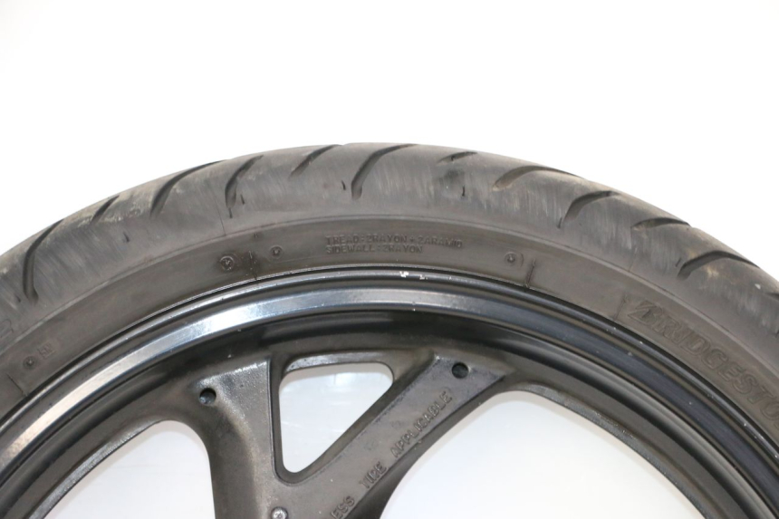 photo de FRONT RIM AND TIRE HONDA ST PAN EUROPEAN 1300 (2002 - 2013) - Supplementary product photo