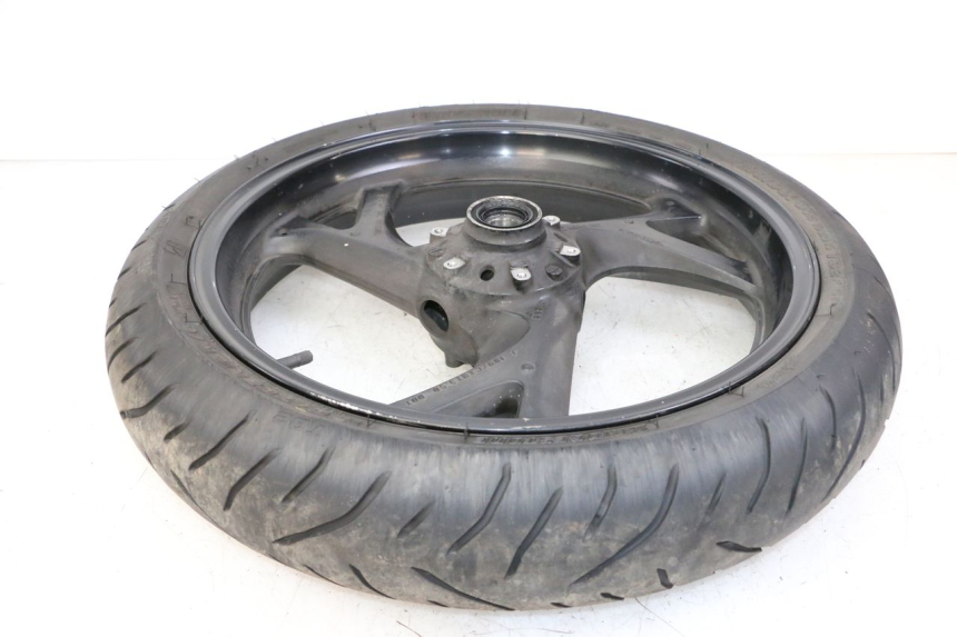 photo de FRONT RIM AND TIRE HONDA ST PAN EUROPEAN 1300 (2002 - 2013) - Fixing points details