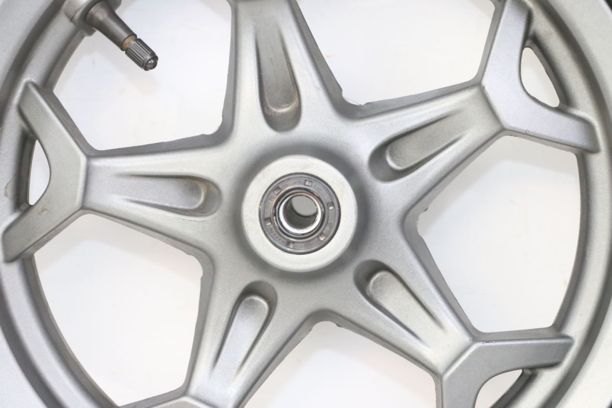 photo de FRONT RIM AND TIRE APRILIA SXR 50 (2021 - 2023) - Checked used part