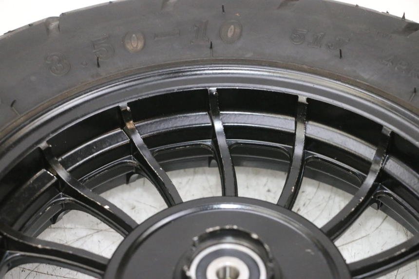 photo de FRONT RIM AND TIRE NECO TEMPO 4T 50 (2022 - 2026) - Surface and material condition