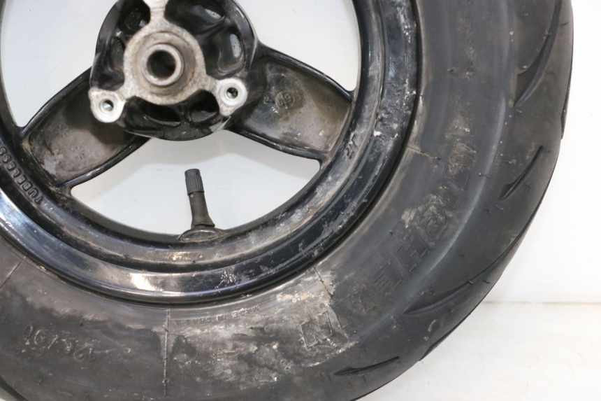 photo de FRONT RIM AND TIRE PEUGEOT TKR TREKKER FURIOUS 50 (2005 - 2014) - Additional view of the item