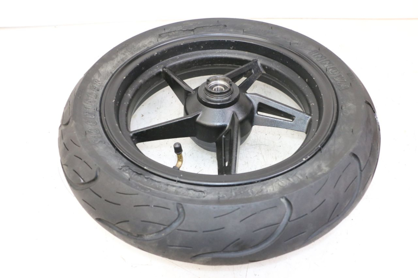 photo de FRONT RIM AND TIRE TNT MOTOR BOSTON 4T 50 (2018 - 2025) - Surface and material condition