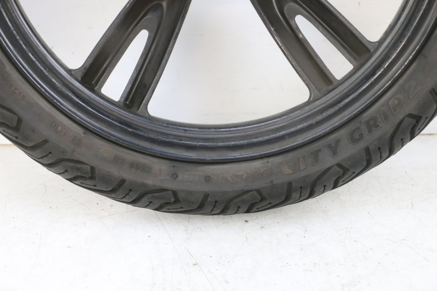 photo de FRONT RIM AND TIRE PEUGEOT TWEET PRO EFI 4T 50 (2021 - 2022) - Used quality zoom