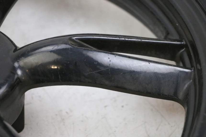 photo de FRONT RIM AND TIRE PEUGEOT TWEET PRO EFI 4T 50 (2021 - 2022) - Product overview