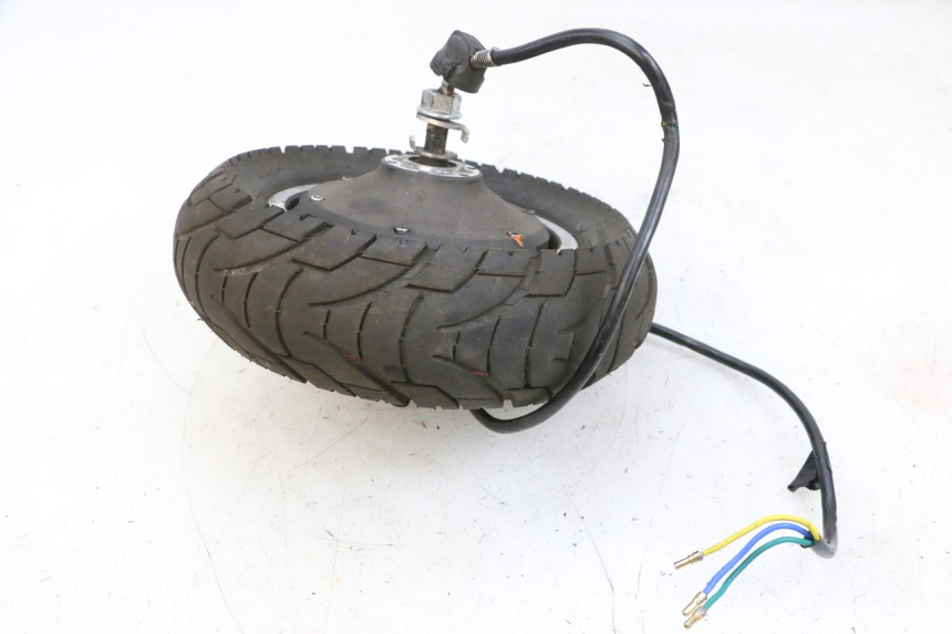 photo de FRONT RIM AND TIRE DUALTRON VICTOR LIMITED 1 - Component zoom