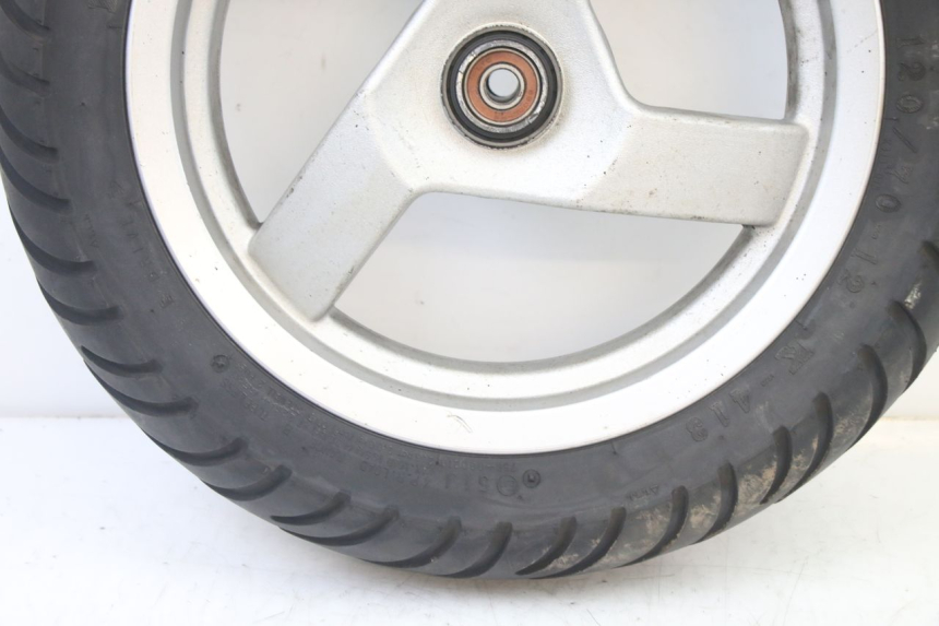 photo de FRONT RIM AND TIRE PEUGEOT VIVACITY NEW 2T 50 (2008 - 2017) - Alternative perspective