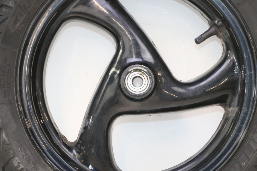 photo de FRONT RIM AND TIRE PEUGEOT VIVACITY 50 (1998 - 2003) - Alternative angle