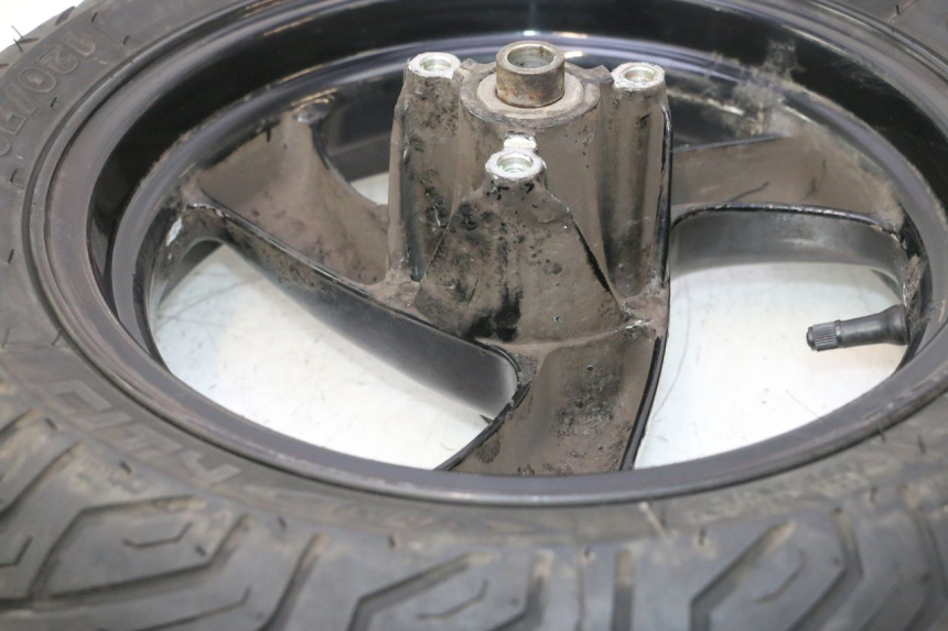 photo de FRONT RIM AND TIRE PEUGEOT VIVACITY 50 (1998 - 2003) - Alternative perspective