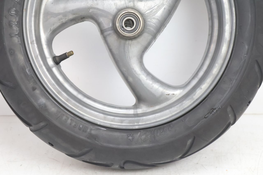 photo de FRONT RIM AND TIRE PEUGEOT VIVACITY 50 (2004 - 2009) - Zoom on usage condition