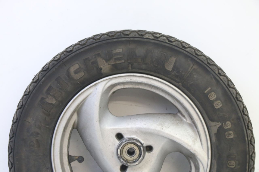 photo de FRONT RIM AND TIRE MBK WAAP 125 (2008 - 2013) - Zoom on usage condition