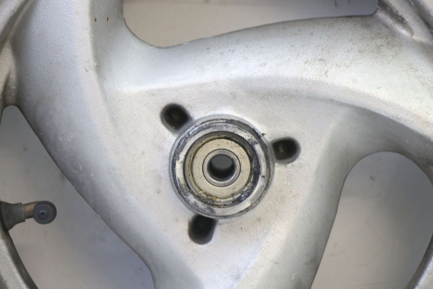 photo de FRONT RIM AND TIRE MBK WAAP 125 (2008 - 2013) - Technical close-up