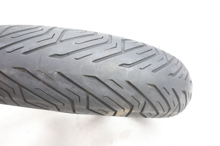 photo de FRONT RIM AND TIRE YAMAHA X-MAX XMAX 125 (2010 - 2013) - Supplementary product photo