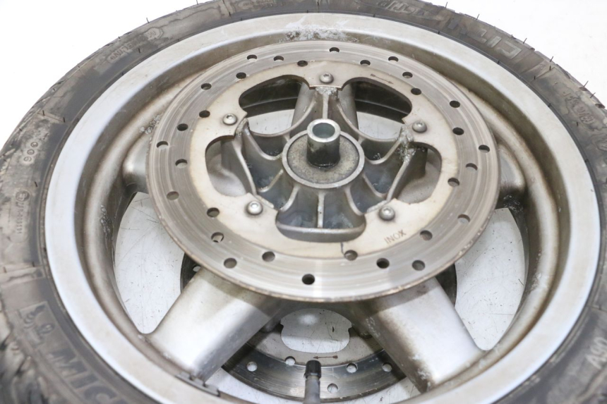 photo de FRONT RIM AND TIRE PIAGGIO X9 EVOLUTION 125 (2003 - 2007) - Additional view of the item