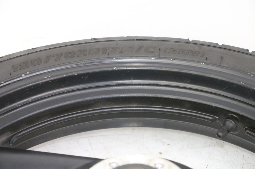 photo de FRONT RIM AND TIRE YAMAHA FZS FAZER 600 (2001 - 2003) - Fixing points details