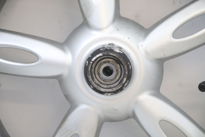 photo de FRONT RIM AND TIRE YAMAHA NEOS NEO'S 4T 50 (2008 - 2016) - Technical close-up