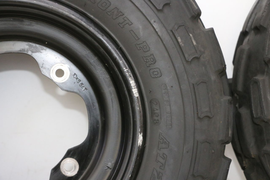 photo de FRONT RIM AND TIRE YAMAHA YFM R RAPTOR 250 (2008 - 2014) - Component zoom