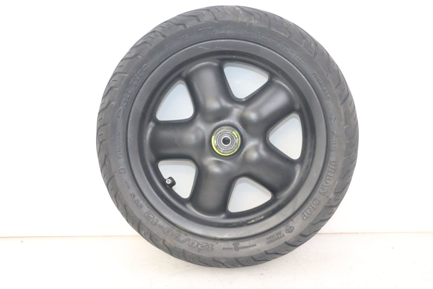 photo de FRONT RIM AND TIRE YAMAHA YP MAJESTY 125 (2002 - 2006) - Main view