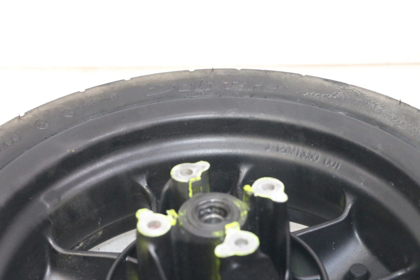 photo de FRONT RIM AND TIRE YAMAHA YP MAJESTY 125 (2002 - 2006) - Alternative perspective