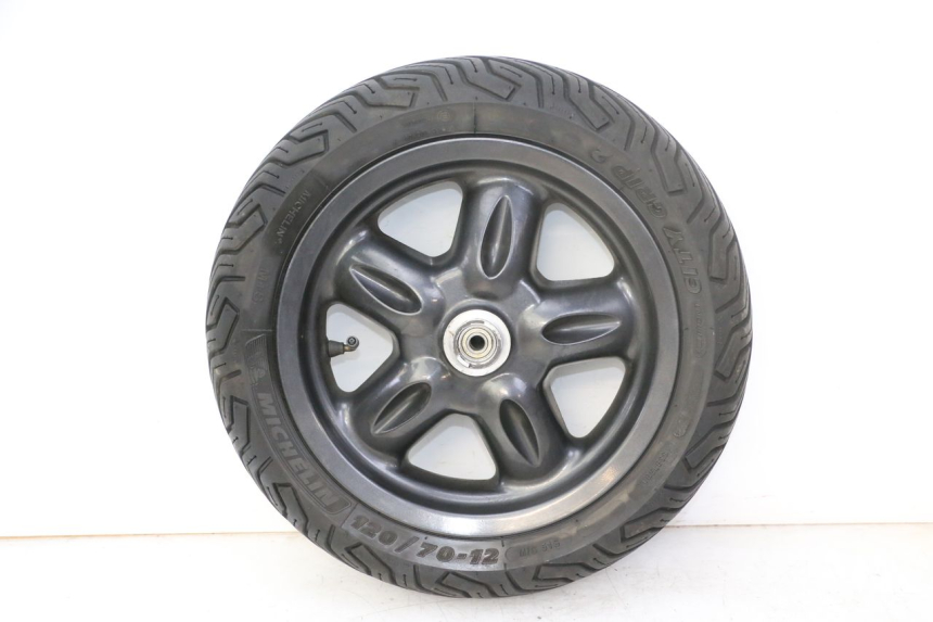 photo de FRONT RIM AND TIRE YAMAHA YP MAJESTY 125 (2007 - 2010) - Main view