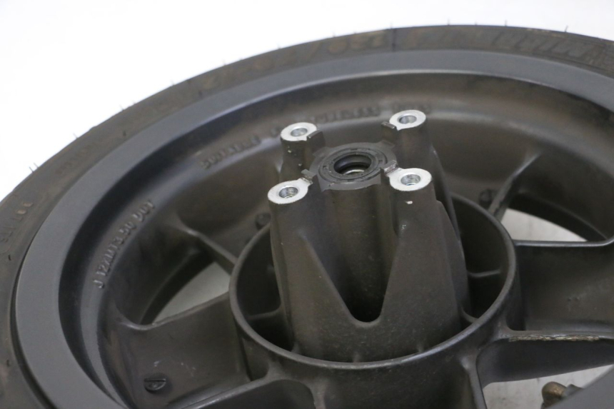 photo de FRONT RIM AND TIRE YAMAHA YP MAJESTY 125 (2007 - 2010) - Component detail