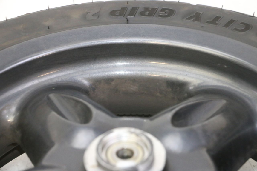 photo de FRONT RIM AND TIRE YAMAHA YP MAJESTY 125 (2007 - 2010) - Markings and original references