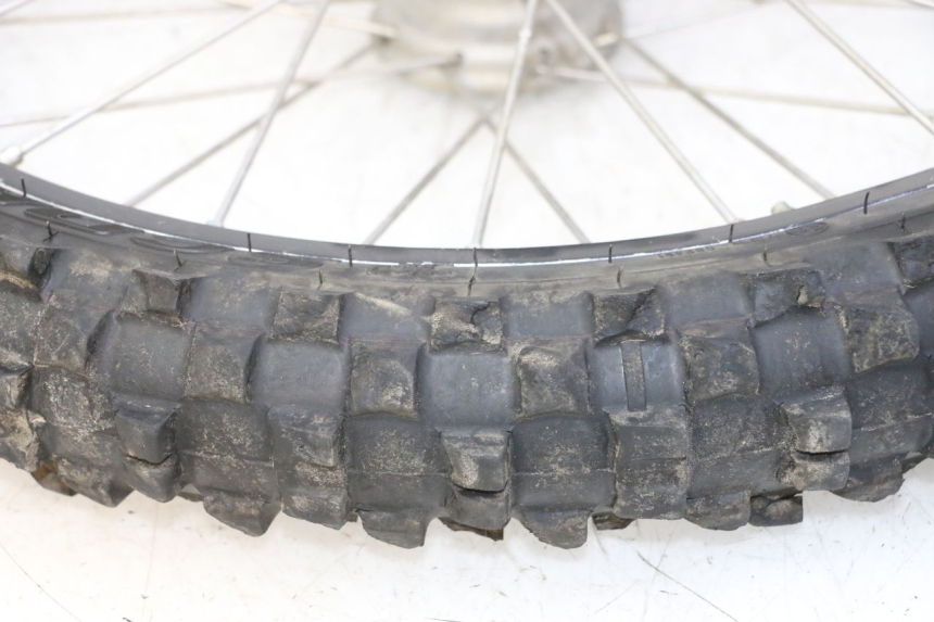 photo de FRONT RIM AND TIRE YAMAHA YZ-F YZF 250 (2014 - 2018) - Technical close-up