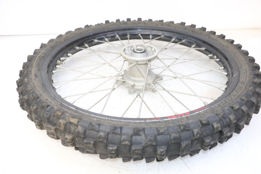 photo de FRONT RIM AND TIRE YAMAHA YZ-F YZF 250 (2014 - 2018) - Markings and original references
