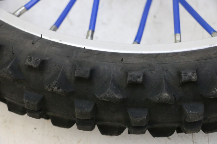 photo de FRONT RIM AND TIRE YAMAHA YZ 85 (2002 - 2018) - Distinctive features