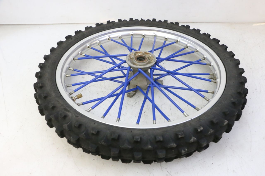 photo de FRONT RIM AND TIRE YAMAHA YZ 85 (2002 - 2018) - Component zoom