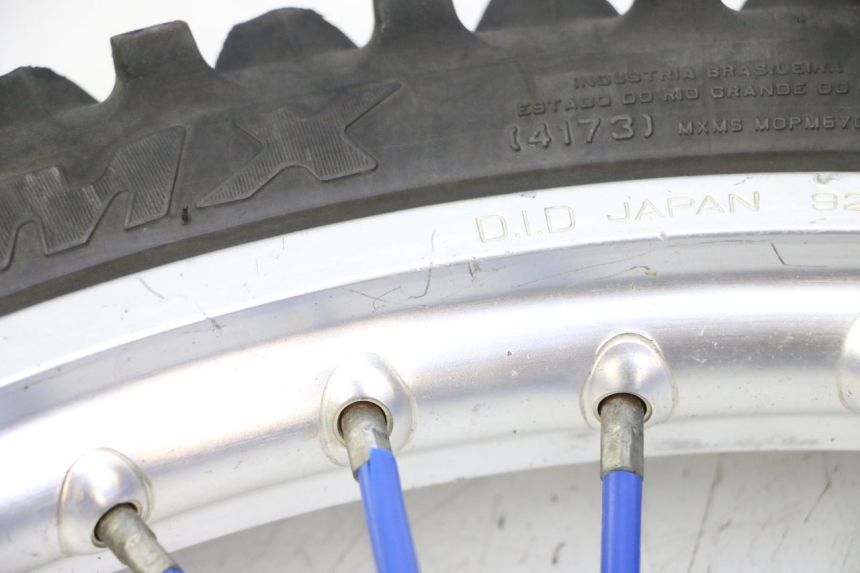 photo de FRONT RIM AND TIRE YAMAHA YZ 85 (2002 - 2018) - Zoom on usage condition