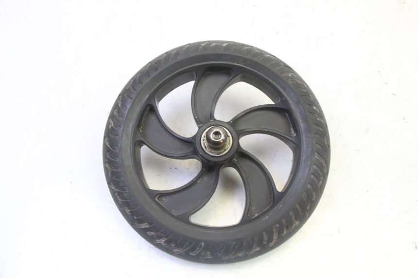 photo de FRONT RIM AND TIRE MOOVWAY Z8 1 - Main view