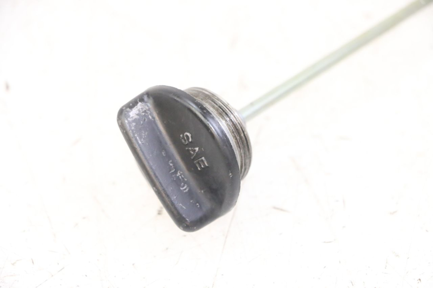 photo de ENGINE OIL LEVEL SUZUKI GS GSE 500 (2001 - 2003) - Alternative perspective