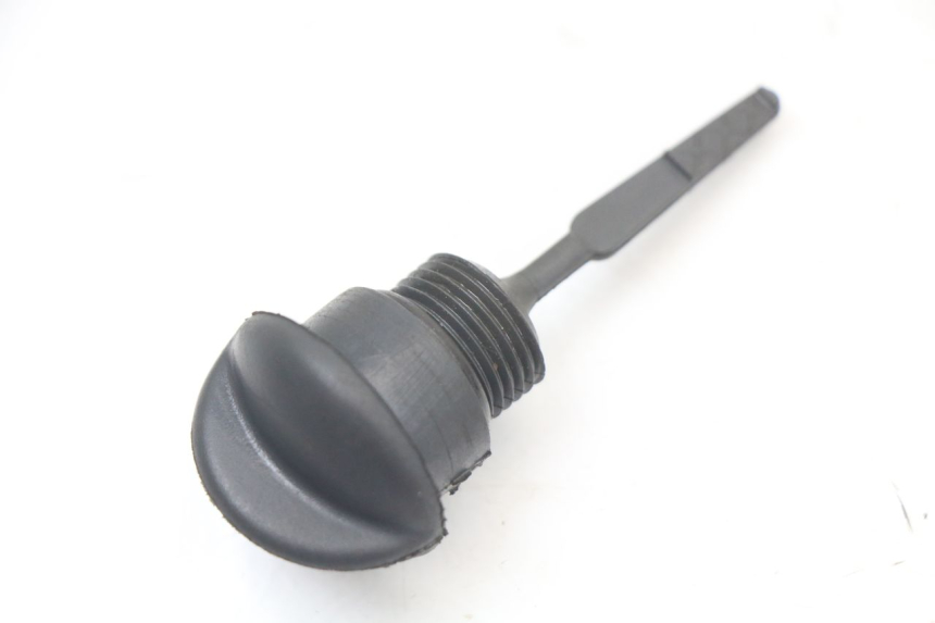 photo de Engine oil dipstick PIAGGIO VESPA LX 125 (2005 - 2010) - Zoom on usage condition