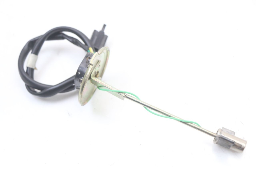 photo de FUEL TANK GAUGE DAELIM A-FOUR 2T 50 (2005 - 2012) - Zoom on usage condition