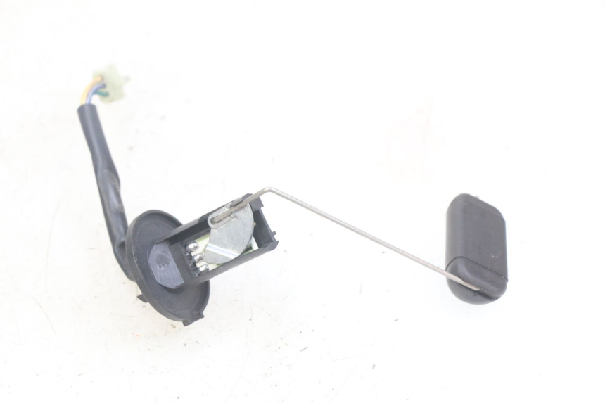 photo de FUEL TANK GAUGE KYMCO AGILITY 16+ 4T 50 (2018 - 2023) - Zoom on usage condition