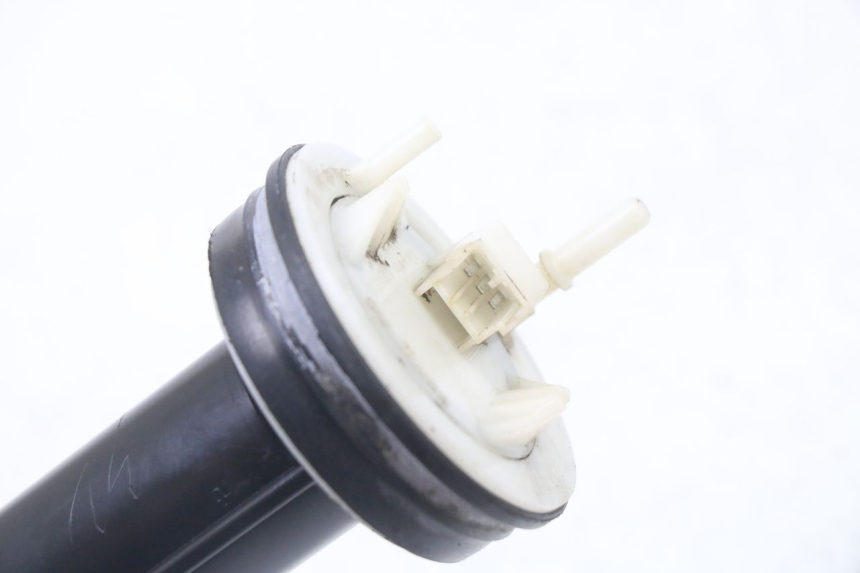 photo de FUEL TANK GAUGE APRILIA ATLANTIC 125 (2003 - 2009) - Component detail