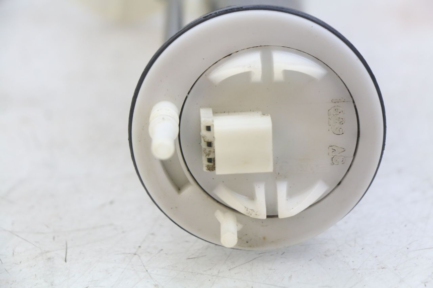 photo de FUEL TANK GAUGE APRILIA ATLANTIC 125 (2003 - 2009) - Alternative perspective