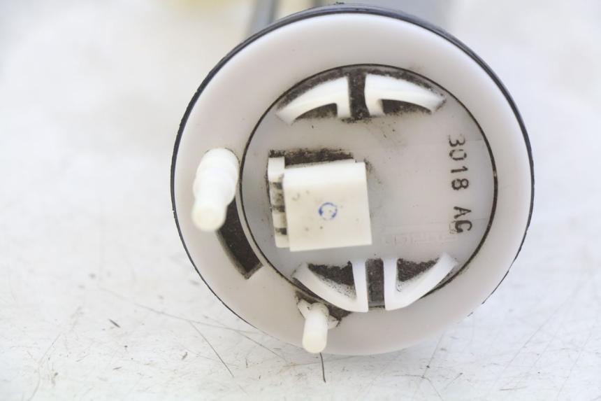 photo de FUEL TANK GAUGE APRILIA ATLANTIC 125 (2003 - 2009) - Zoom on usage condition